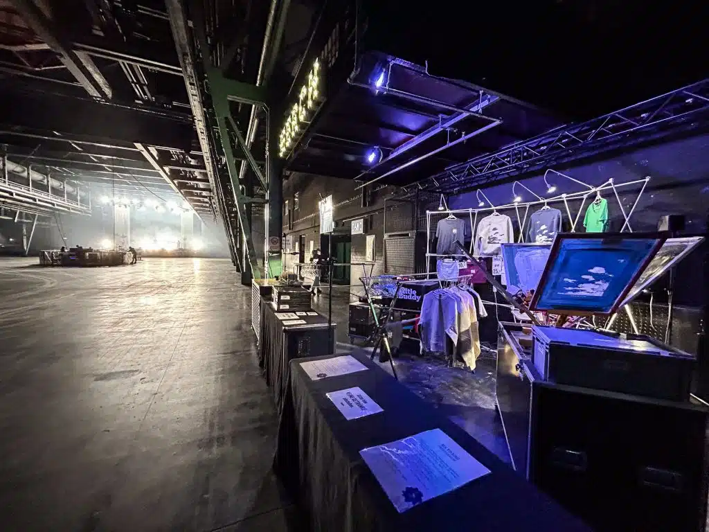 Mayberg Tour 2025 mit einzigartigem Merch-Konzept 1 Mayberg Print@Show 2025, Merch Booth